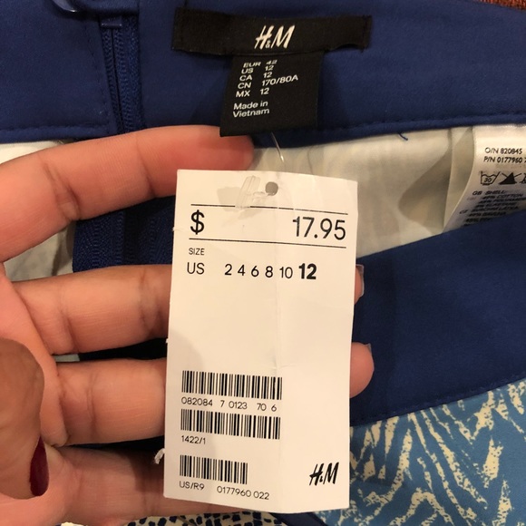 Patterned Miniskirt - Picture 2 of 3